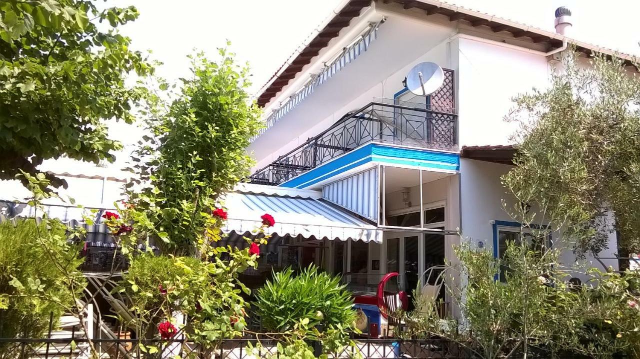 נאוס מרמרס Funbeach Rooms מראה חיצוני תמונה